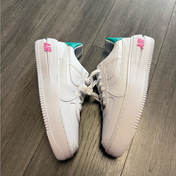 Nike Air Force 1 AF1 Platform Womens Size 11 Shoes FN7180-100 White Pink Blast - Picture 1 of 7